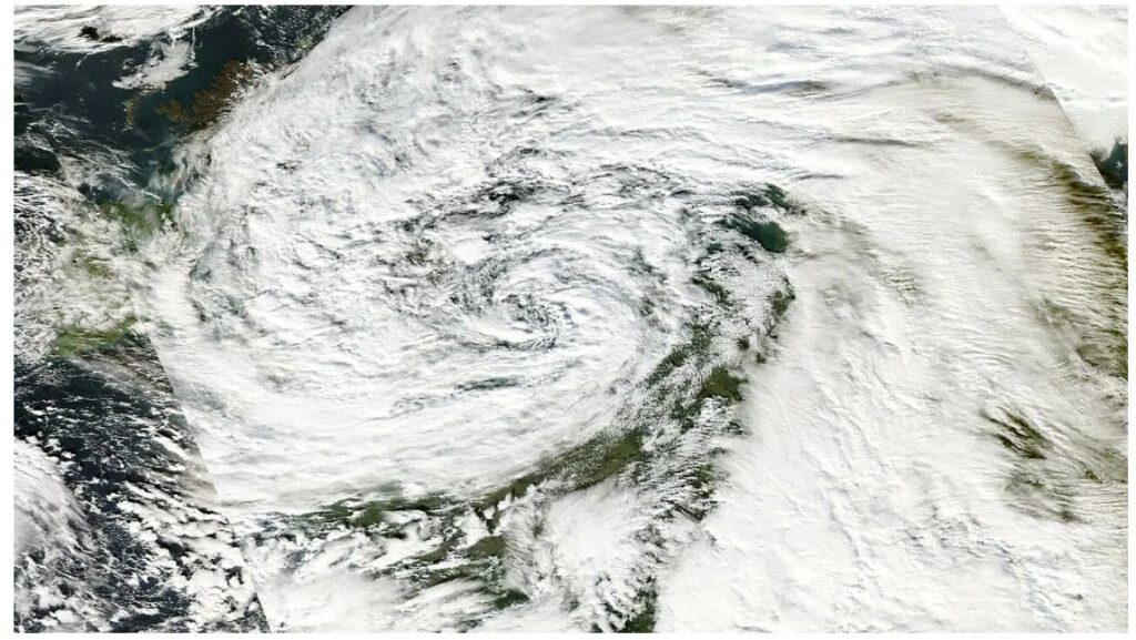 Storm from the space Microsoft's Aurora AI Weather Forecast AI Will Tell You What The Weather Will Be - featured image Source